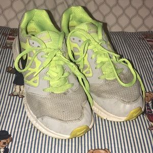 Nike Tennis Shoes Sneakers Size 3.5 Youth